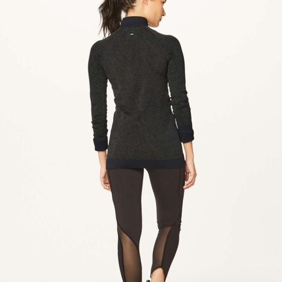 Lululemon Restless half zip long sleeve pullover in black Armony - Picture 2 of 9